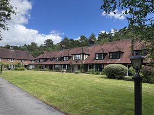 Estate Photos - click for photo gallery